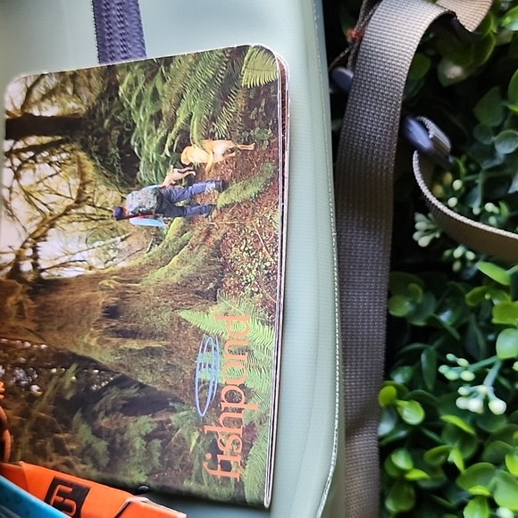 Fishpond Thunderhead Submersible Sling Bag Fishing Angling Fisherman New W/Tag - Picture 9 of 11